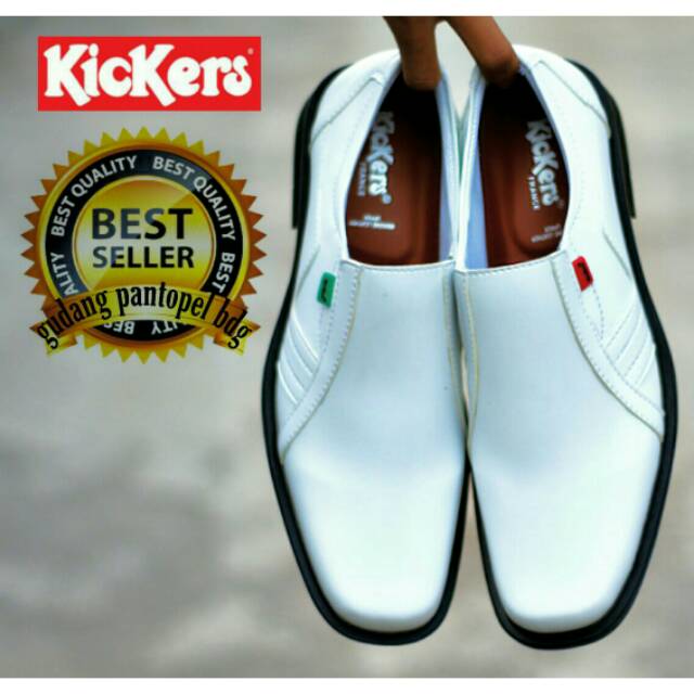 Men Sale !! Sepatu Pria Pantopel Kickers Slip On Formal Casual Santai Murah