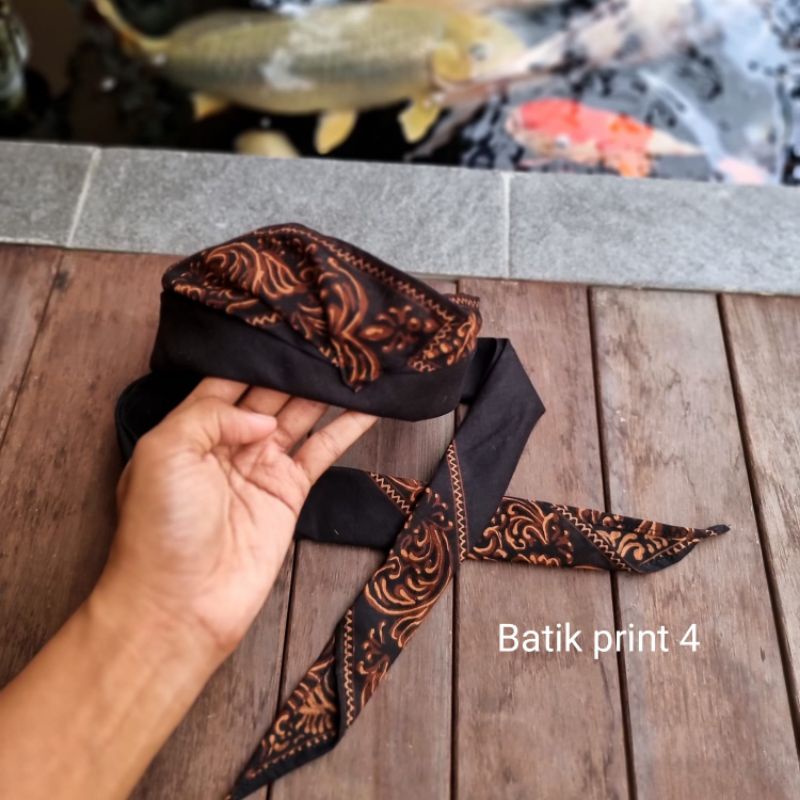 udeng batik sibak,model nayah