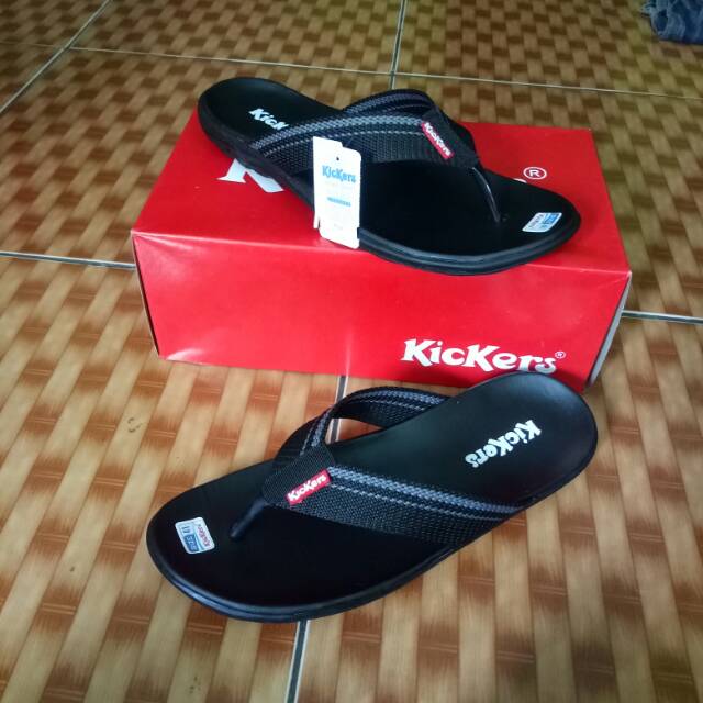 Sandal kickers japit hitam