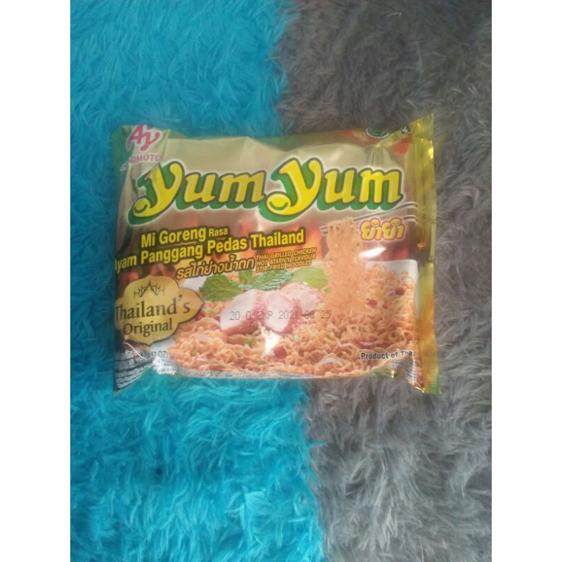 

Ajinomoto yum yum mi goreng rasa ayam panggang70gr