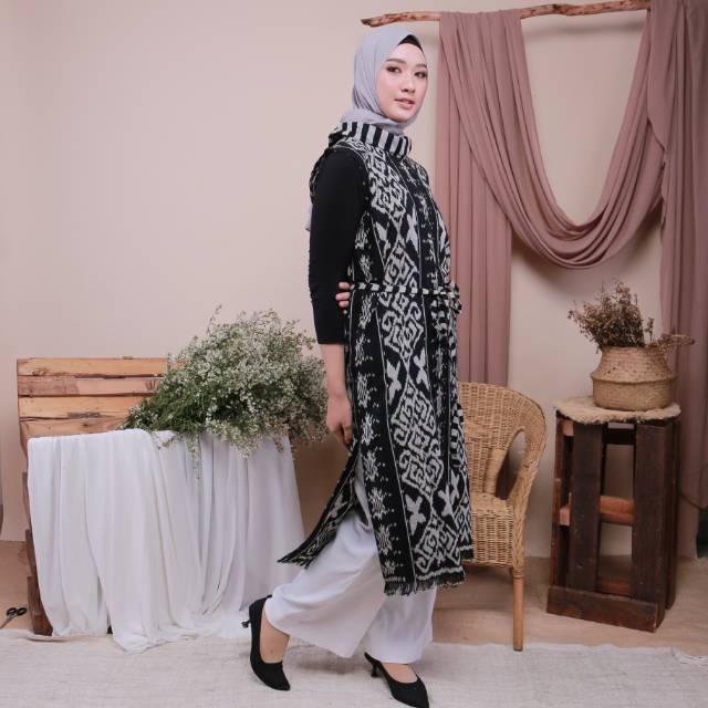 Dakara Arumi Dress Ethnic Tenun Ikat