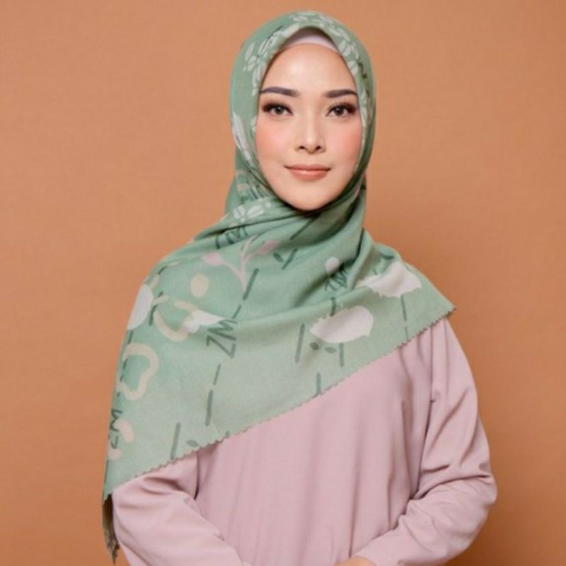 ZM Zaskia Mecca - Kava Scarf Kerudung Segi Empat Ultra Sonic