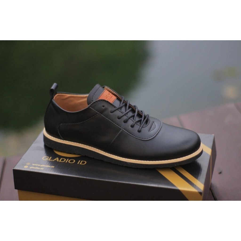 Sepatu Oxford Formal Loafers Tali Pria Kasual Kerja Pantofel Cowo Kulit PU Sintetic Premium Sol Karet Antislip Kerja Trendy Mewah Modern