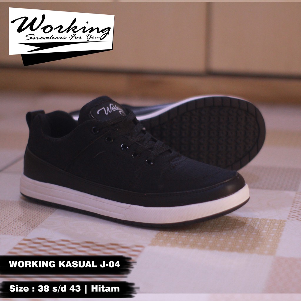 Sepatu Pria Kasual Working J-04