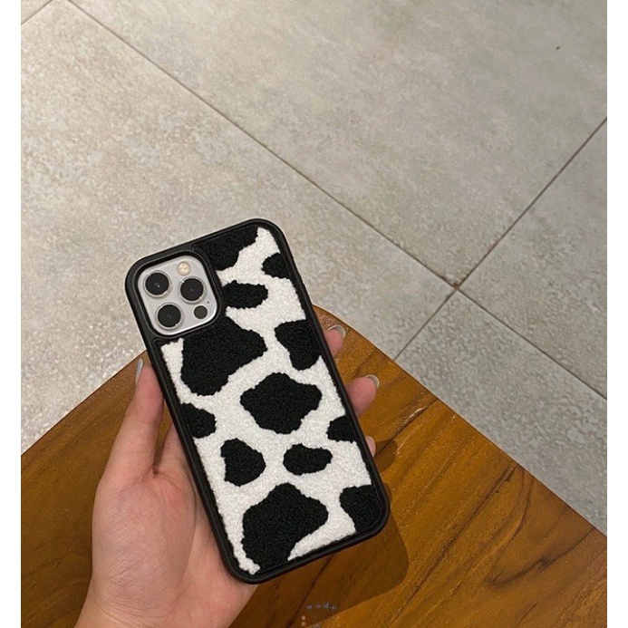 Cow Prints Wool Knit Case Casing 7 Plus - 13 Pro Max