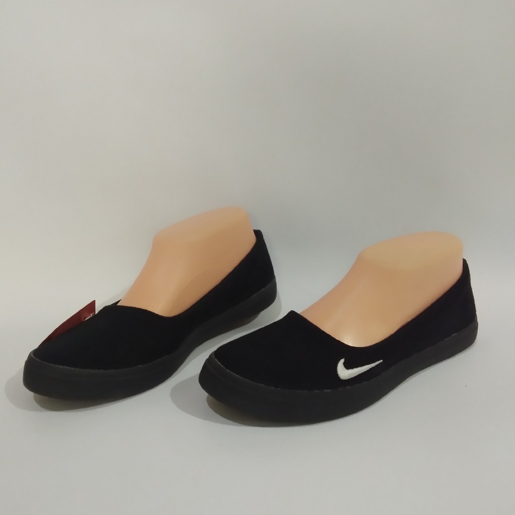 SEPATU WANITA SLIP ON 01 HITAM HITAM.SEPATU FLAT.SEPATU HIJABERS.SEPATU KERJA.SEPATU SANTAI