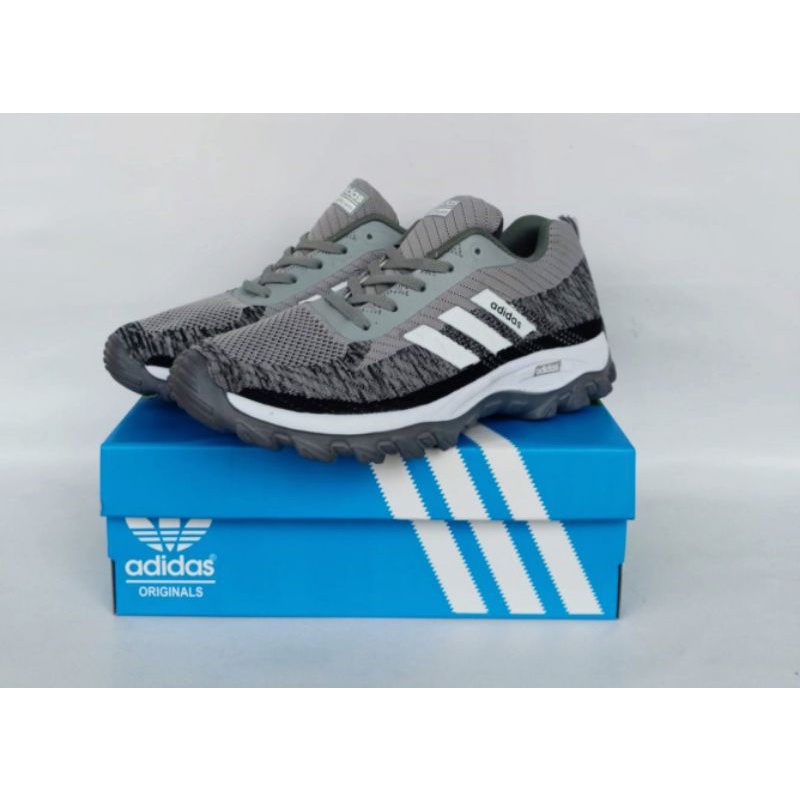 Sepatu Adidas RUNNING Sepatu Pria /Wanita