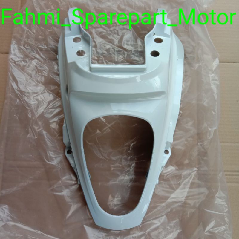 Body kap lampu belakang honda scoopy Karbu putih