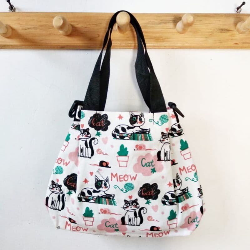 SLINGBAG KANVAS . tas Selempang . tas jinjing . totebag kecil sling bag (ukuran medium)