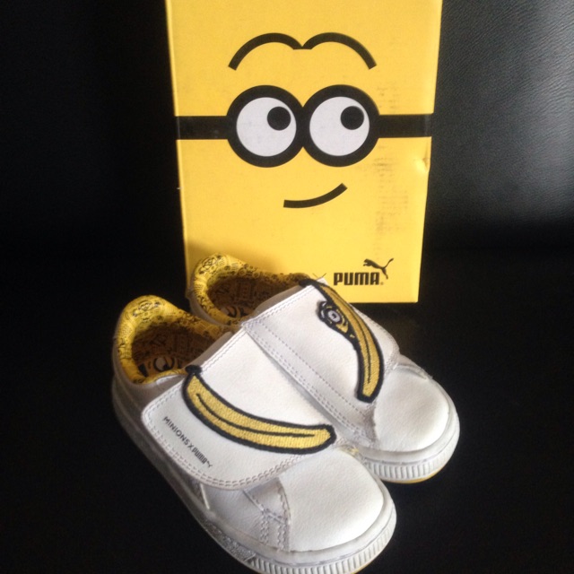 preloved sepatu anak/kids/baby puma minions original