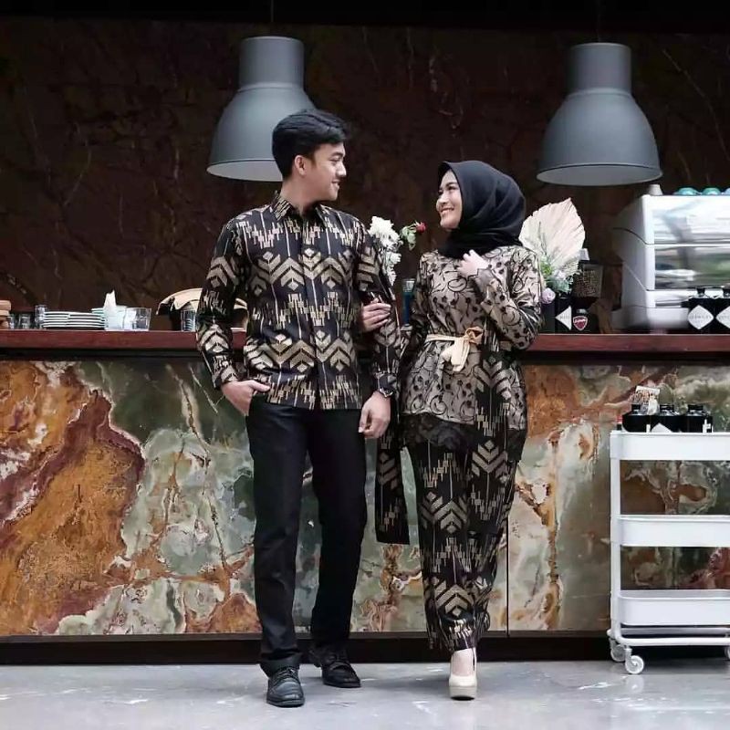 BATIK COUPLE KEBAYA SONGKET PRADA EMAS MEWAH MERAH DAN HITAM TUNANGAN KONDANGAN