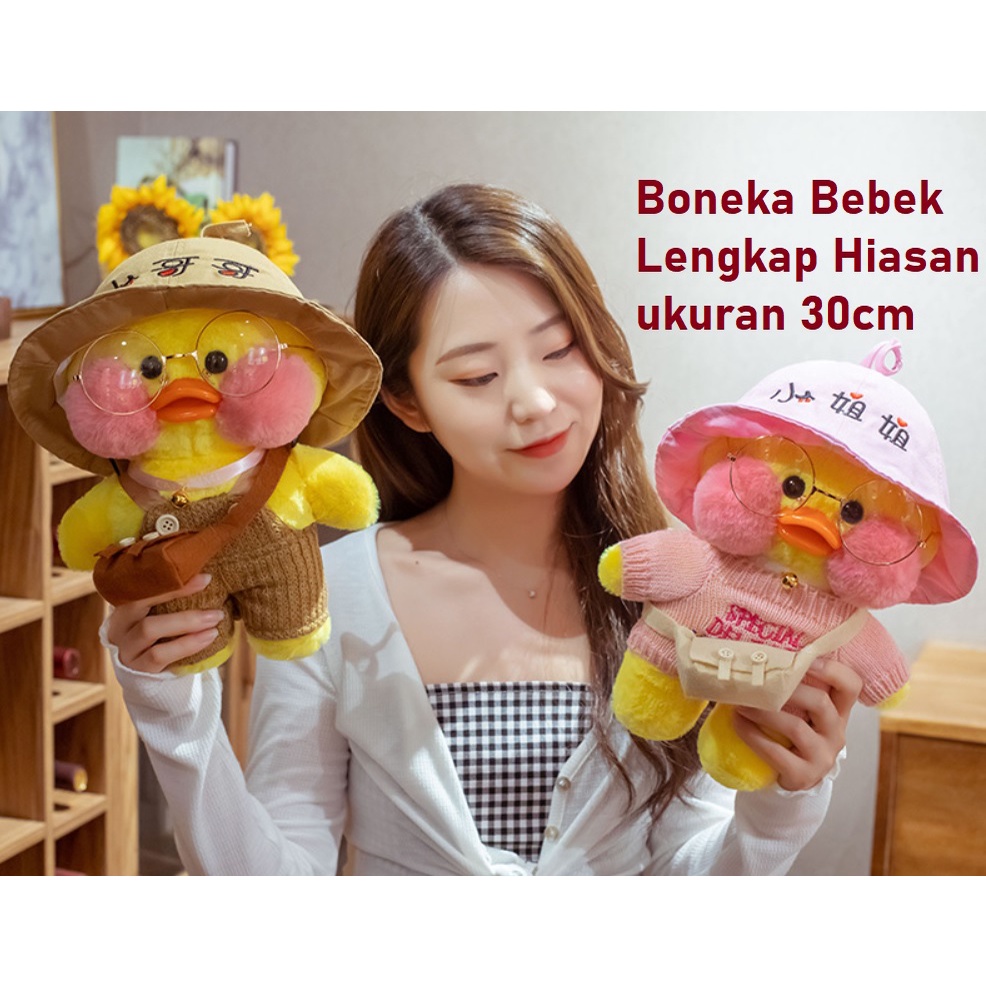 1SET Boneka Bebek Kuning Stuffed Plush Lalafanfan 2022 Warna Hadiah Anak Perempuan Mainan Dengan Aksesoris Topi Kacamata Tas Bando Korea Bantal Boneka Bebek Lucu