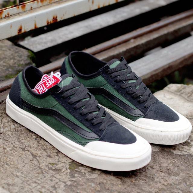 SEPATU VANS OLDSKOOL HALFMOON HITAM PUTIH BLACK WHITE PRIA ARMY