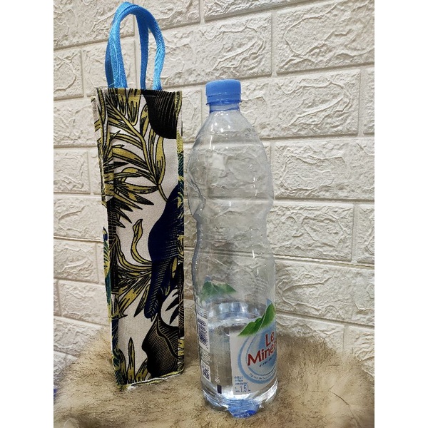 totebag jinjing tempat botol 1.5 liter tas Tumbler bahan kanvas size 8*8*33 cm