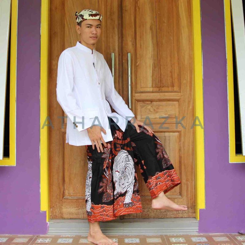 Celana Sarung Batik Motiv Macan Putih-Celana Sarung Batik