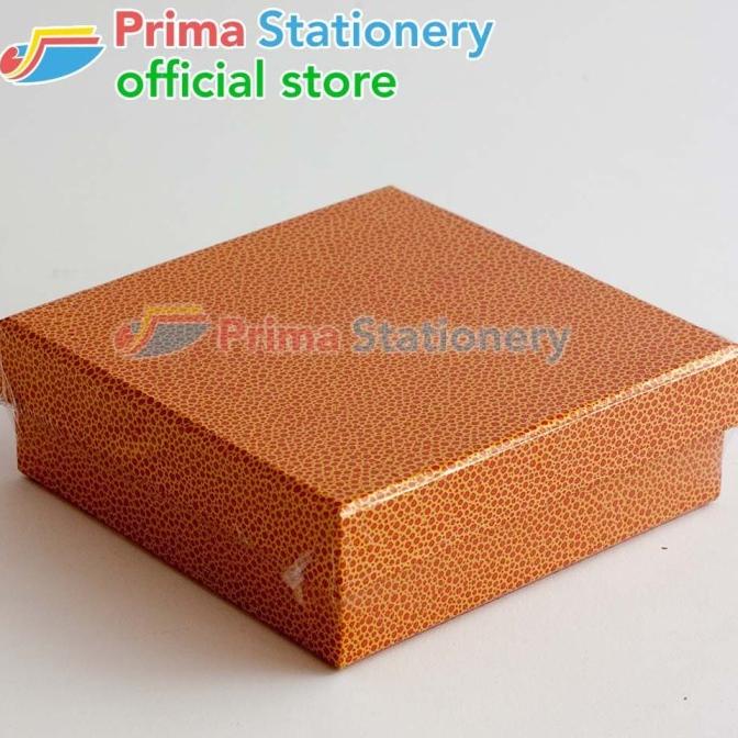 

[COD] Kotak Kado ukuran 20x20x6cm Warna Polos [COD]