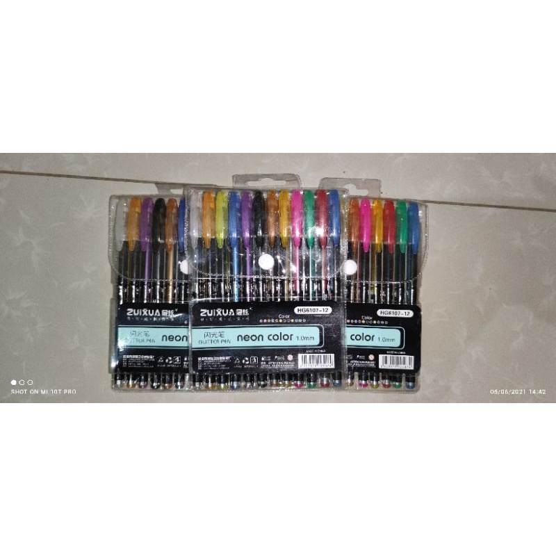 

Pulpen gel gilter warna warni
