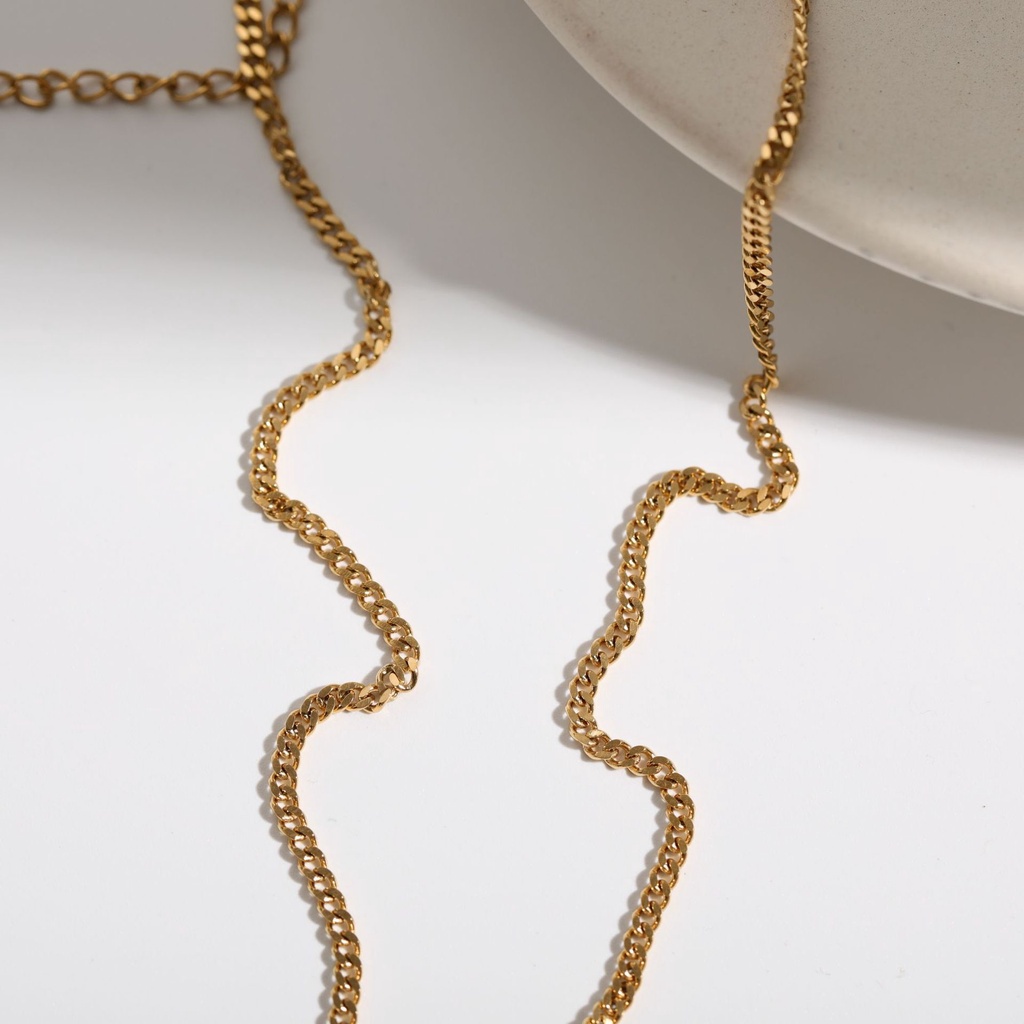 Kalung Liontin Bentuk Persegi Panjang 11: 11 Bahan Stainless Steel Lapis Emas 18K Untuk Wanita