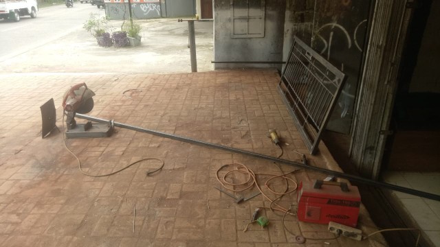 Grendel Tanam Pintu 12 & 6 Inch Stainless Bolzano-flush Bolt Slot Selot Stenlis 30 Cm Dan 12 Cm /f25