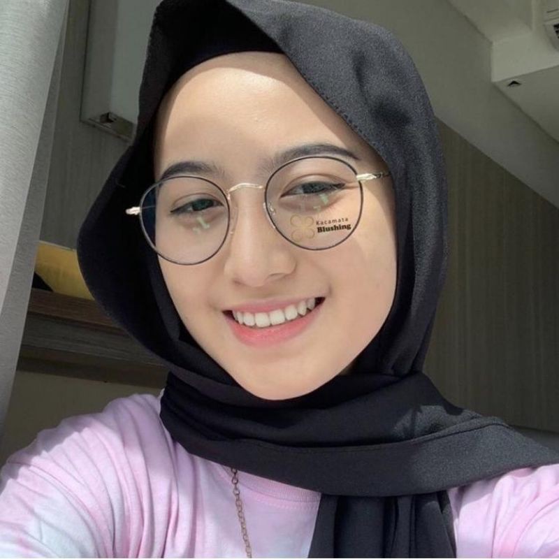 Kacamata Arden Black Gold