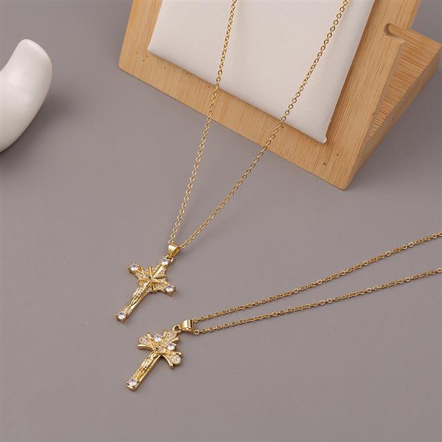 Eropa dan Amerika baru aksesoris tembaga mikro bertatahkan zircon kata berdiri Yesus pribadi gaya di