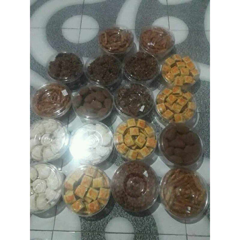 

Kue tradisional Makassar