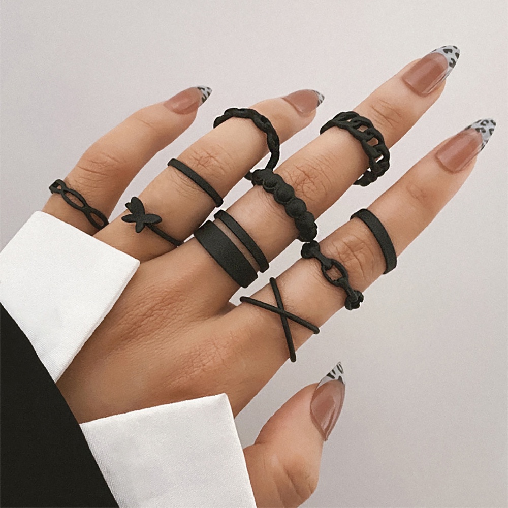 10pcs / set Cincin Desain Kupu-Kupu Warna Hitam Gaya Punk Vintage Korea Untuk Wanita