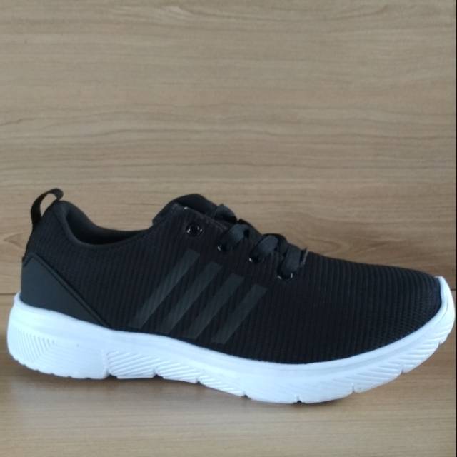Sepatu Sport Pria Tomkins TOLKIEN Black/White