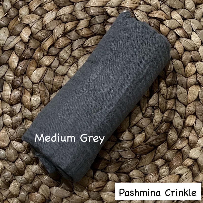 Pashmina crinkle Part 1 Hijab pasmina kusut Lavanya By Azzara-Medium Grey