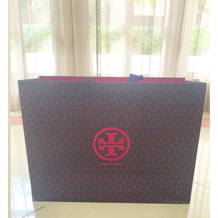 

(TERLARIS) Kantong Karton Tory Burch Large Paper Bag Plastik Kado Paperbag Ori