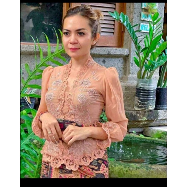 KEBAYA BORDIR KEBAYA JADI KEBAYA BORDIR MATAHARI KEBAYA BALI ATASAN KEBAYA JADI KEBAYA ENCIM