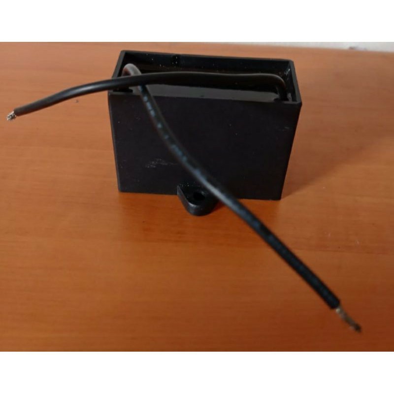 Kapasitor , 4,5 ,6  , 8  , 10 , 12 , 14  , 16  , 20  UF , Pompa , Sanyo , Capasitor , Kotak
