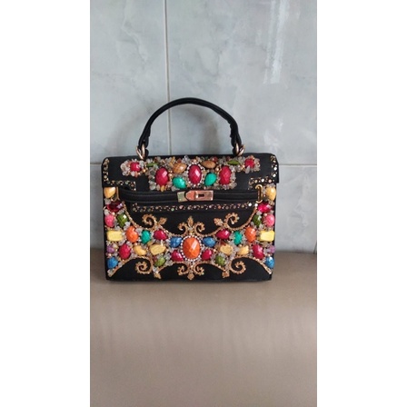 tas dan sandal pesta