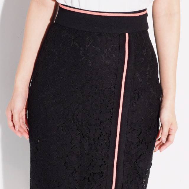 LL - SALE IMPORT Sheila Lace Skirt
