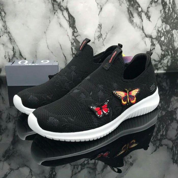 Skechers Ultra Flex Flutter Away - Hitam