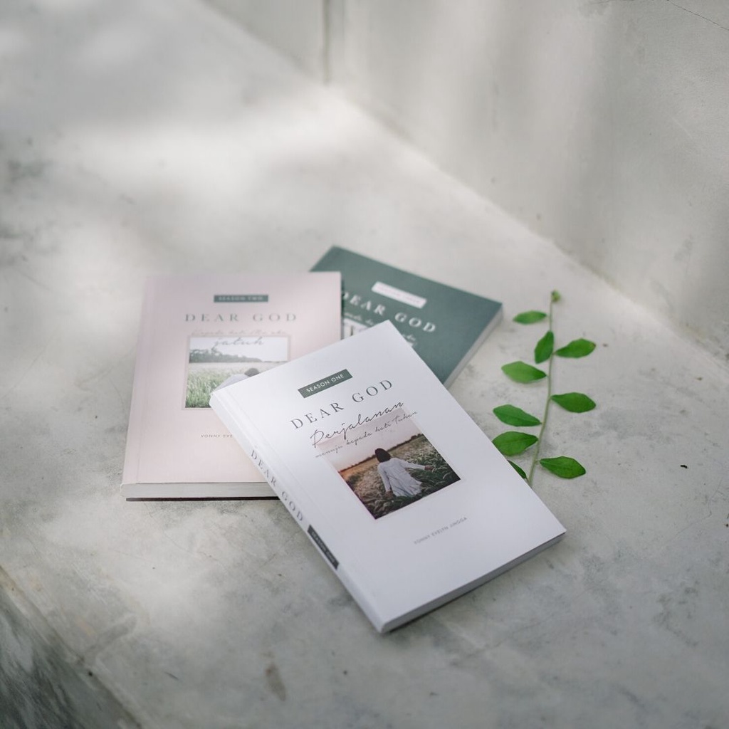 BUKU DEAR GOD JOURNAL - PERJALANAN MENUJU KEPADA HATI TUHAN