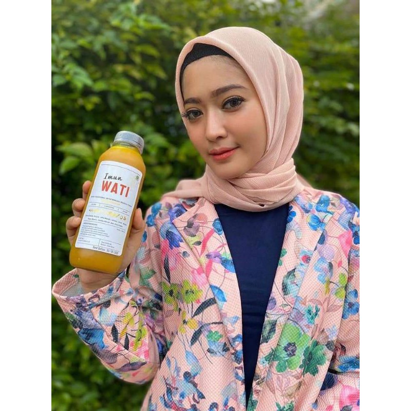 

Imun Wati (Jamu penguat Imun tubuh dengan rasa yang Enak berkhasiat)