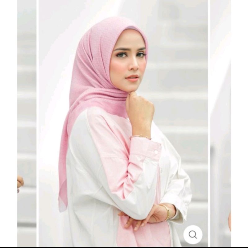 Buttonscarves Tapis Square Bubble Gum Satin