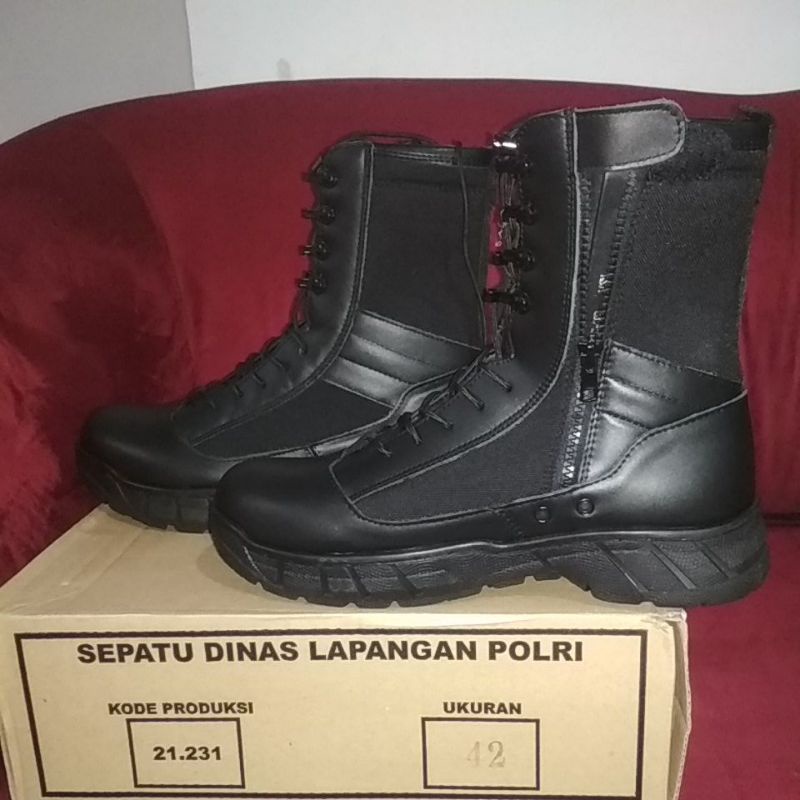 sepatu PDLT Polri jatah