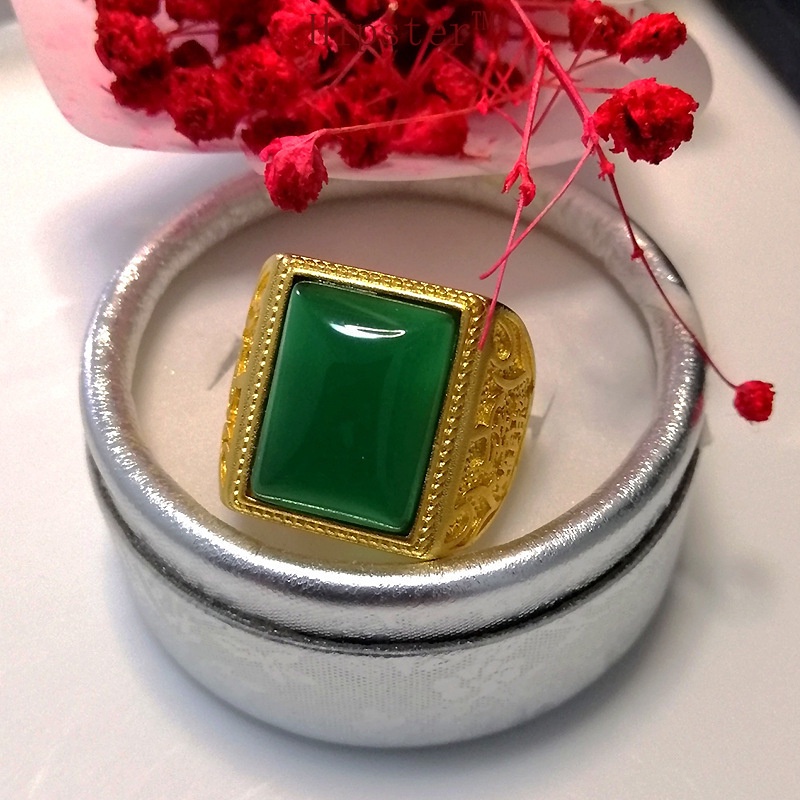 Hot Sale Retro Domineering Inlaid Emerald Gold Square Adjustable Ring