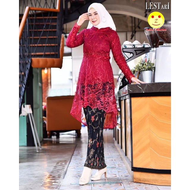 Kebaya Aurora Zahra Mutiara Payet ST / Kebaya Wisuda / Kebaya Seragam Nikah / Kebaya Brukat Payet Modern / Kebaya modern wisuda / Kebaya modern / Kebaya akad / Kebaya pengantin / Kebaya cantik / Kebaya terlaris / Kebaya terbaru / Kebaya Lamaran / Kebaya