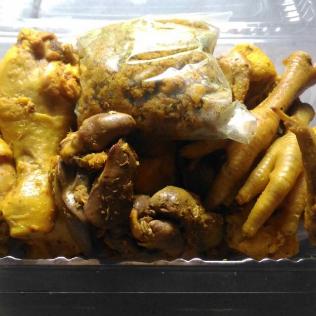 AYAM UNGKEP KUNING BUMBU SERUNDENG ( 8 potong + ati ampela + kepala + ceker ).