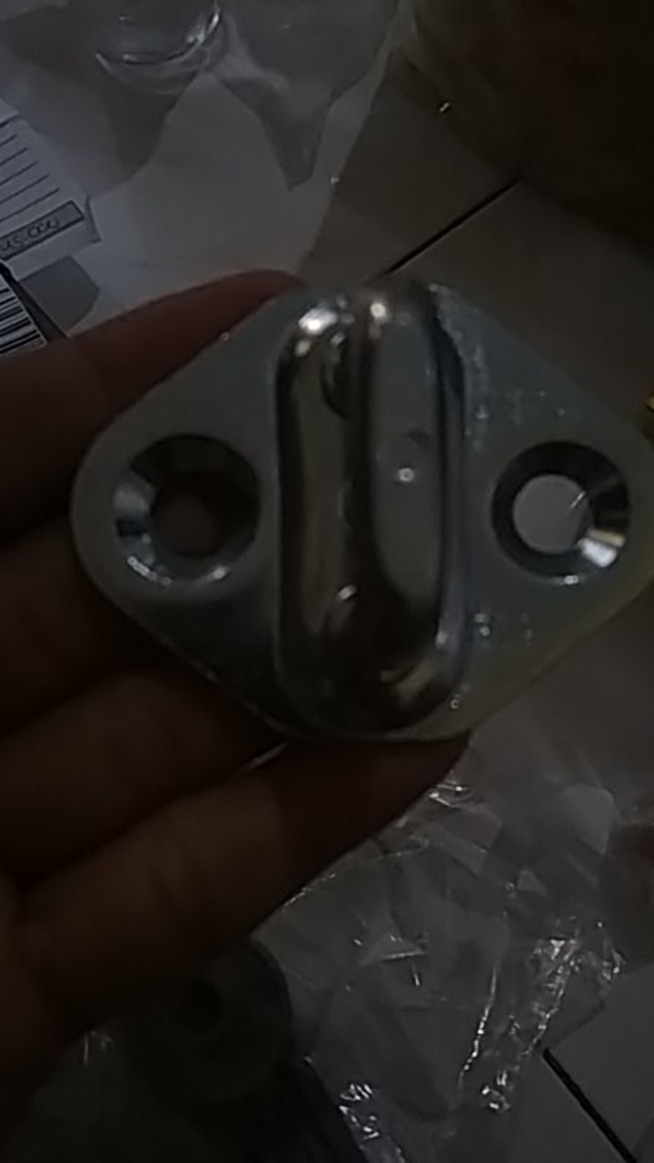 Steker Pengait Pintu/ Stricker Door Lock/ Cantolan Kunci Pintu L300/ 100ps / Fuso / Taft / Zebra
