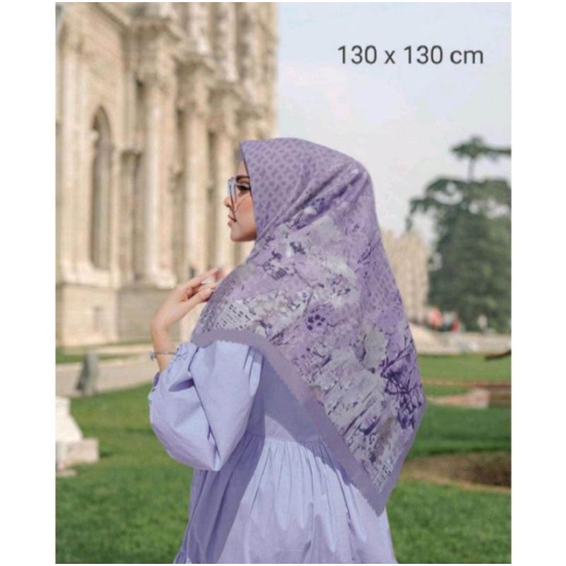 Hijab Segiempat motif Syar'i 130×130 New York Lilac/Jilbab Voal Premium/Kerudung Segiempat Deenay Vo