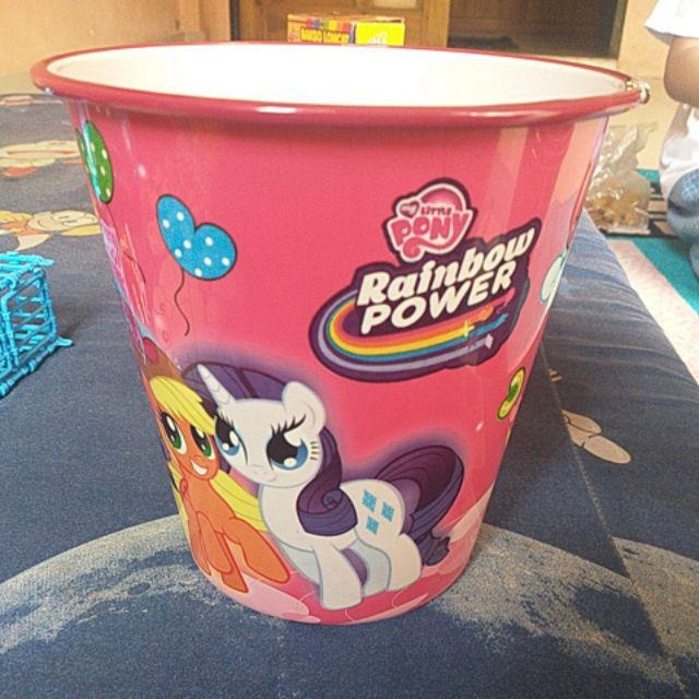 Tong Sampah Karakter Kartu  / Souvenir Ulang Tahun /  Frozen / Tsumtsum / Pony /mickey / Hello Kitty