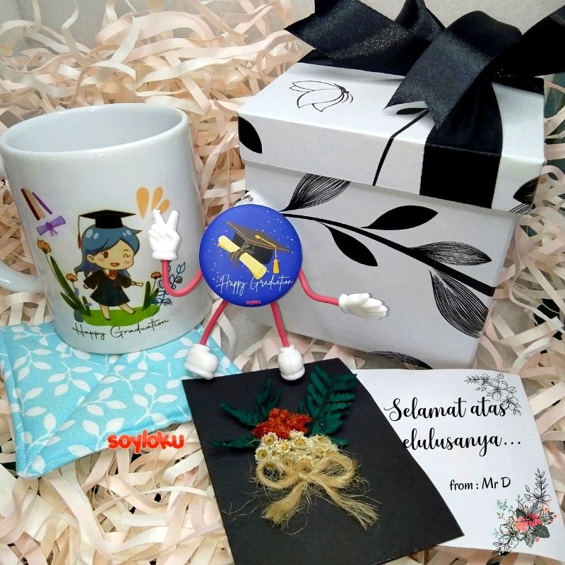 

Hampers wisuda cewek cowok/kado kelulusan/graduation/hampers murah