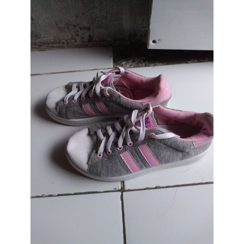 sepatu cewek north star original,size 37