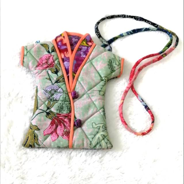 Tas slempang micro kebaya batik hijau (green kebaya nyonya sling micro bag)