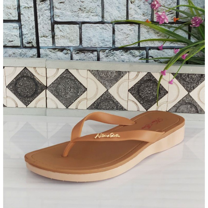 SANDAL KARET WANITA NEW ERA TEBAL  LB 10028 SIZE 37-40