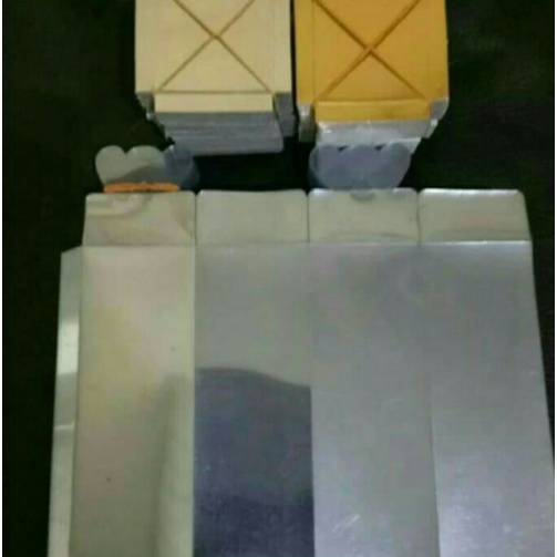 kotak mika souvenir 5x5x25